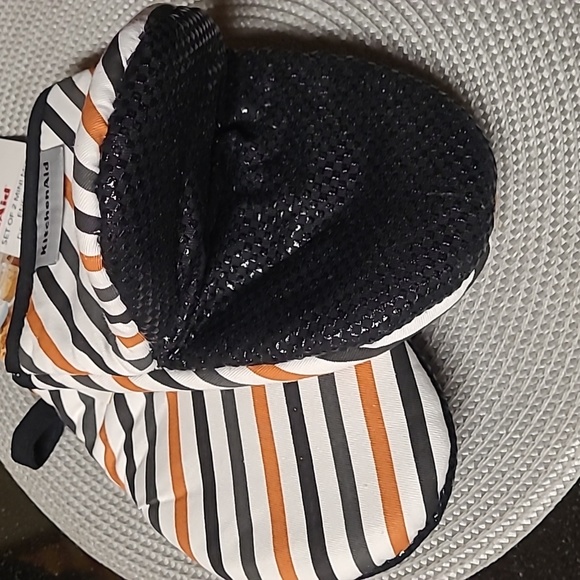 Kitchen Mini Mitts - Picture 3 of 6